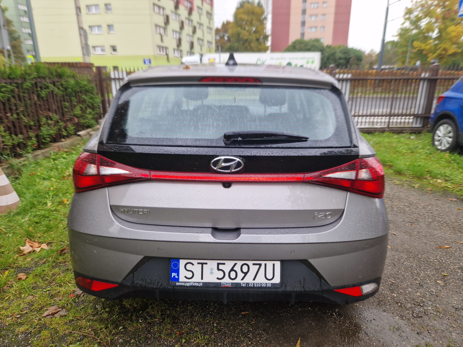 Zdjęcie pokrywy bagażnika